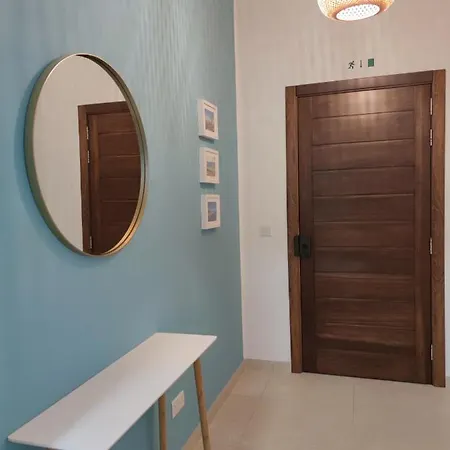 Etoile Court - Homey, Spacious & Private Patio Mgarr