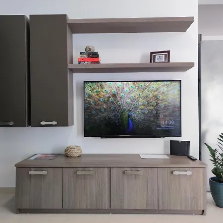 Etoile Court - Homey, Spacious & Private Patio *