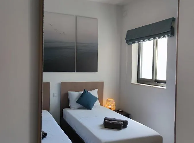 Etoile Court - Homey, Spacious & Private Patio * Mgarr