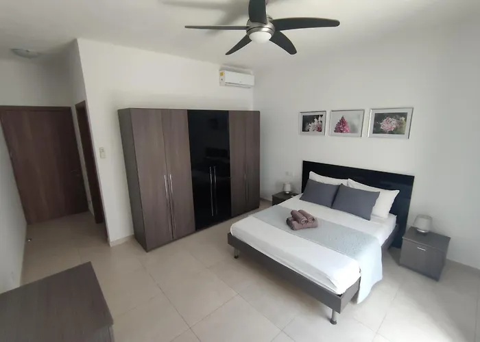 Διαμέρισμα Etoile Court - Homey, Spacious & Private Patio